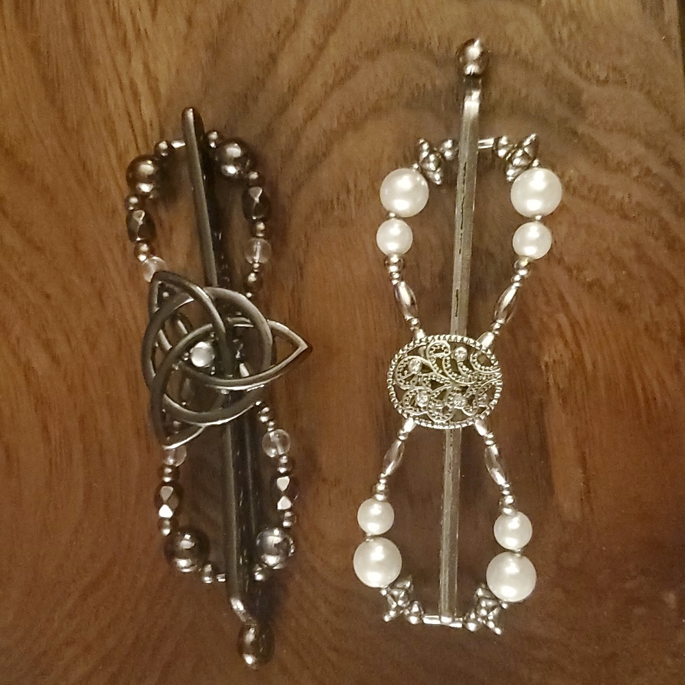 Hair clips